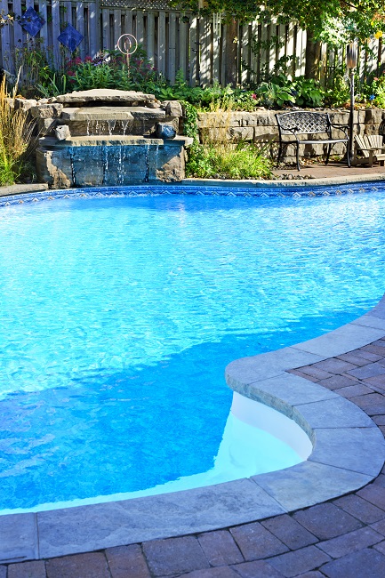 Building a Custom Pool That Helps You Create a Full Backyard Paradise