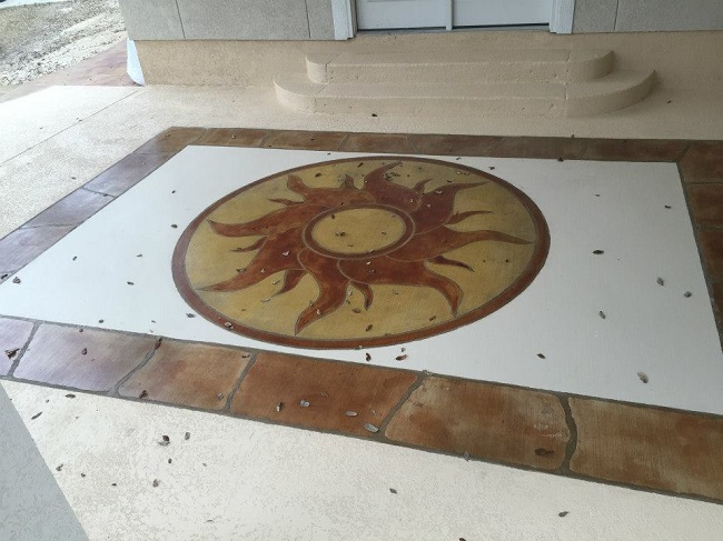3 Reasons to Accent Your Pool Deck with Decorative Concrete