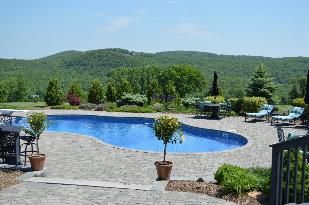 3 Tips For Creating A Low Maintenance Pool