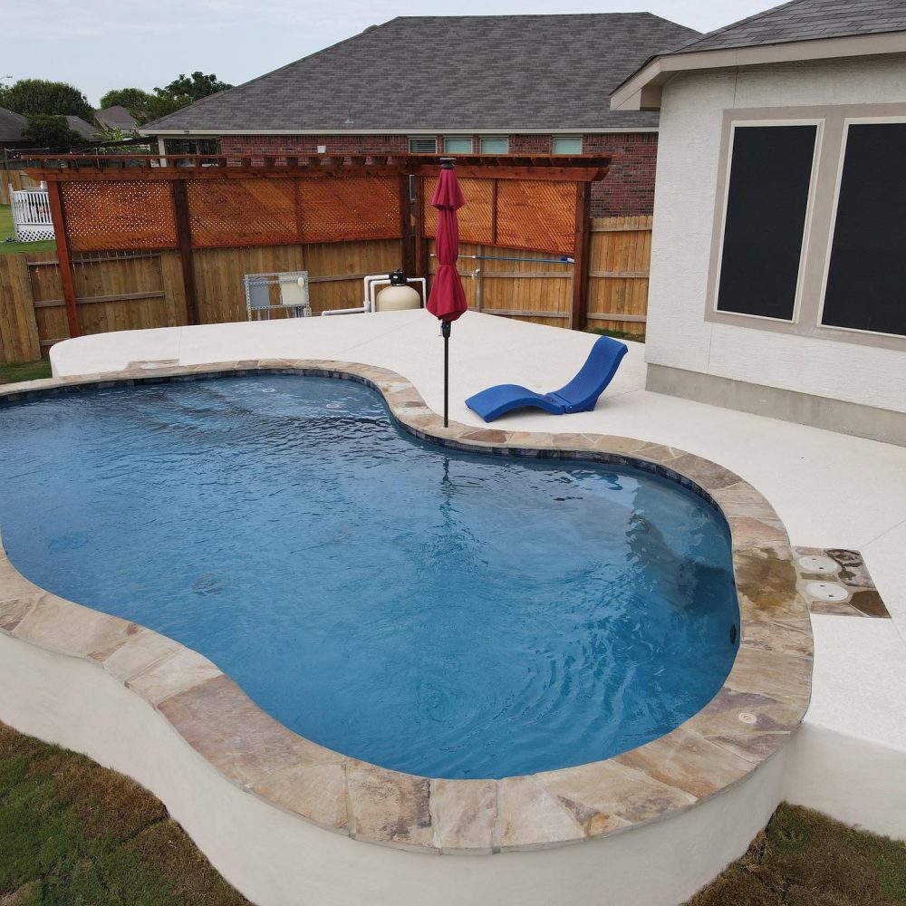 3 Ways A Pool Contractor Can Help You With Your Pool Design