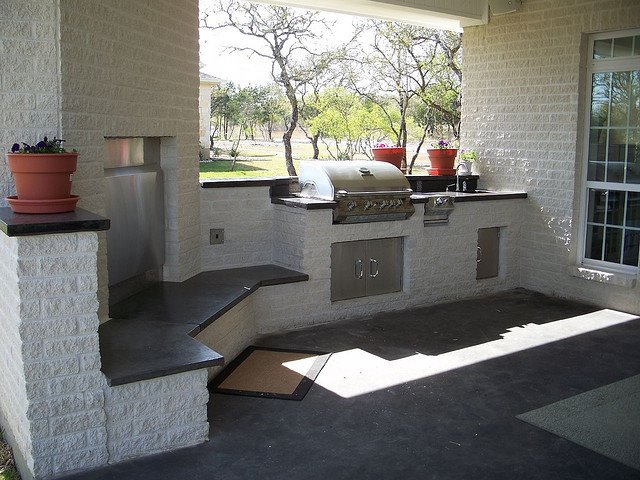 Planning Your Outdoor Kitchen: What to Consider Before You Get Started 