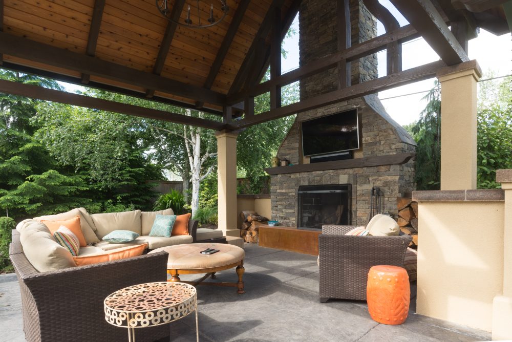 The Top Trends in Outdoor Fireplace Design